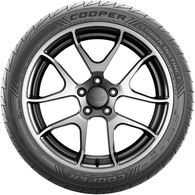 Pneu 245/45R17 Cooper Cobra Instinct