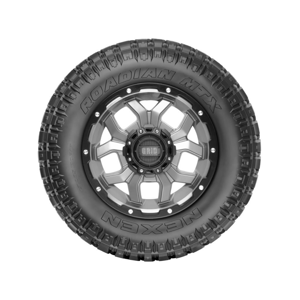 33125018 LT LRF 12P 122Q NEXEN ROADIAN MTX RM7
