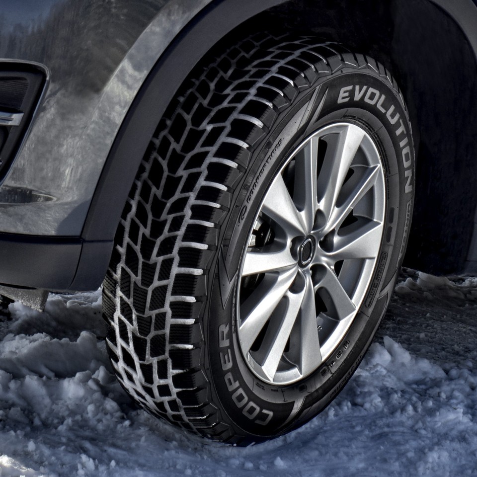 2356517 104T COOPER EVOLUTION WINTER