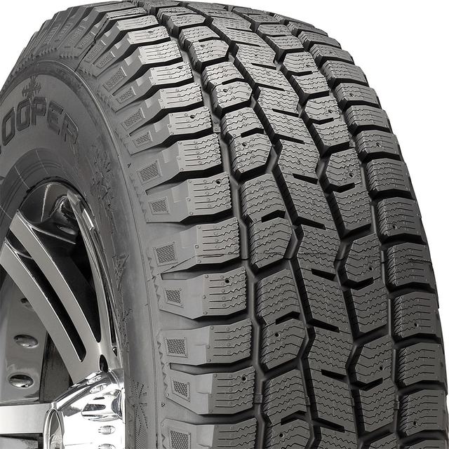 Pneu 245/75R17 Cooper 2457517 LT Discoverer Snow Claw
