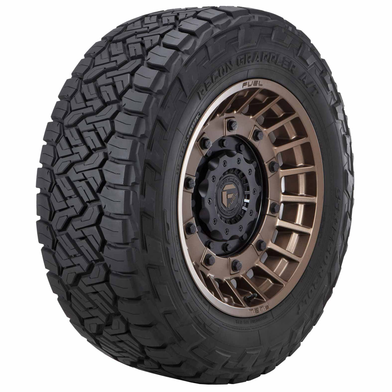 LT285/65R18 LRE 125/122R BL NITTO RECON GRAPPLER A/T