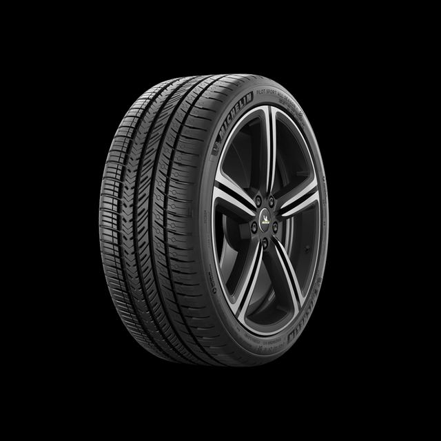 Pneu 215/45R18 Michelin Pilot Sport All Season 4