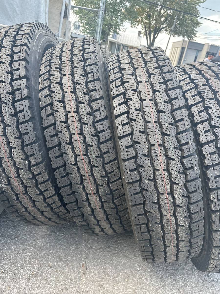 11R22.5 AURUNZE AS128 TRACTION 18PR