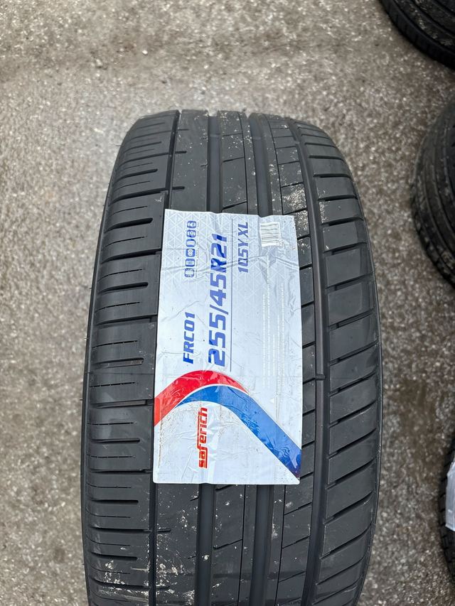 Pneu 295/40R21 SAFERICH Farroad Frc01